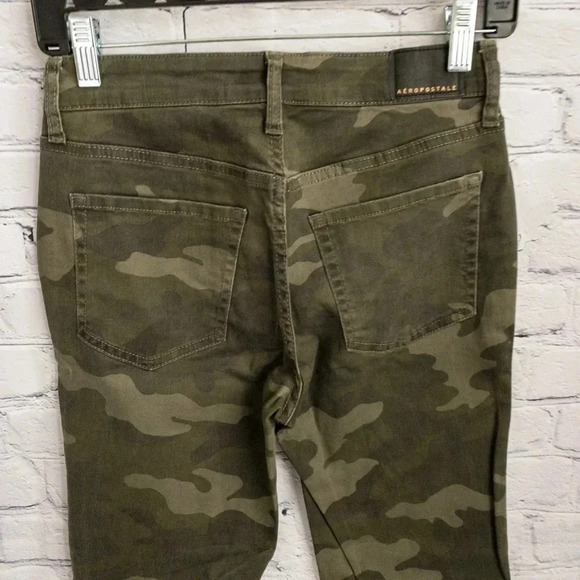 Aeropostale High Waisted Camo Jeggings Sz2 - Picture 4 of 6
